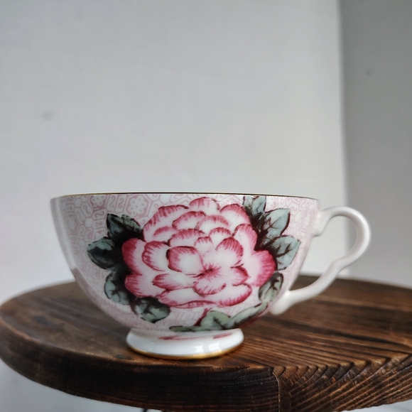 Wedgwood Pink Cuckoo Teacup and Saucer Bone China England Tricket Dish Tea Party - Picture 5 of 17